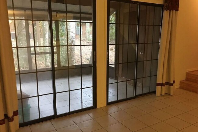 Photo - 3/3 In Rockwood Villas