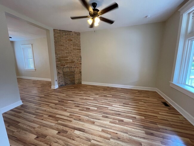 Photo - 350 Melwood Ave