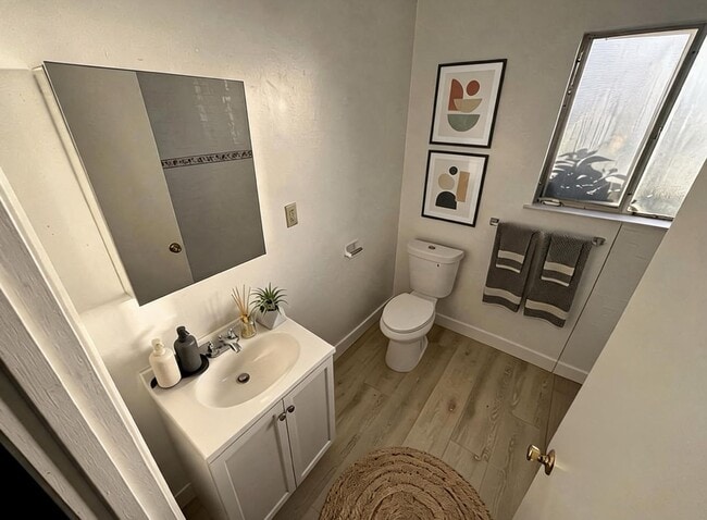 Photo - 360 Palm Ave Unidad 4