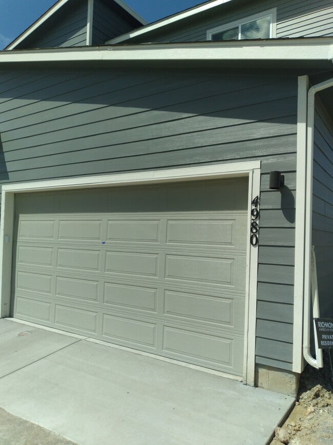 Photo - 4980 Construct Pt