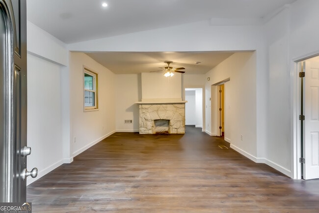 Photo - 1126 Briarcliff Pl NE