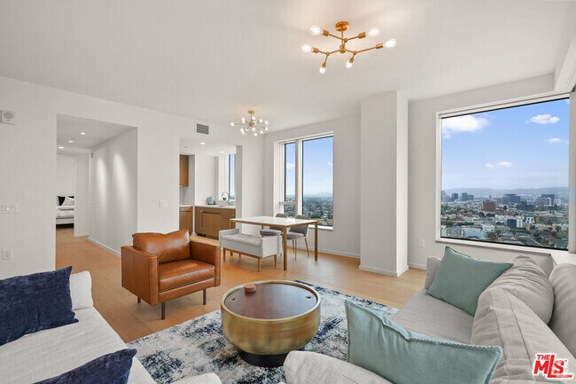 Building Photo - 889 Francisco St Unit 2608 Rental