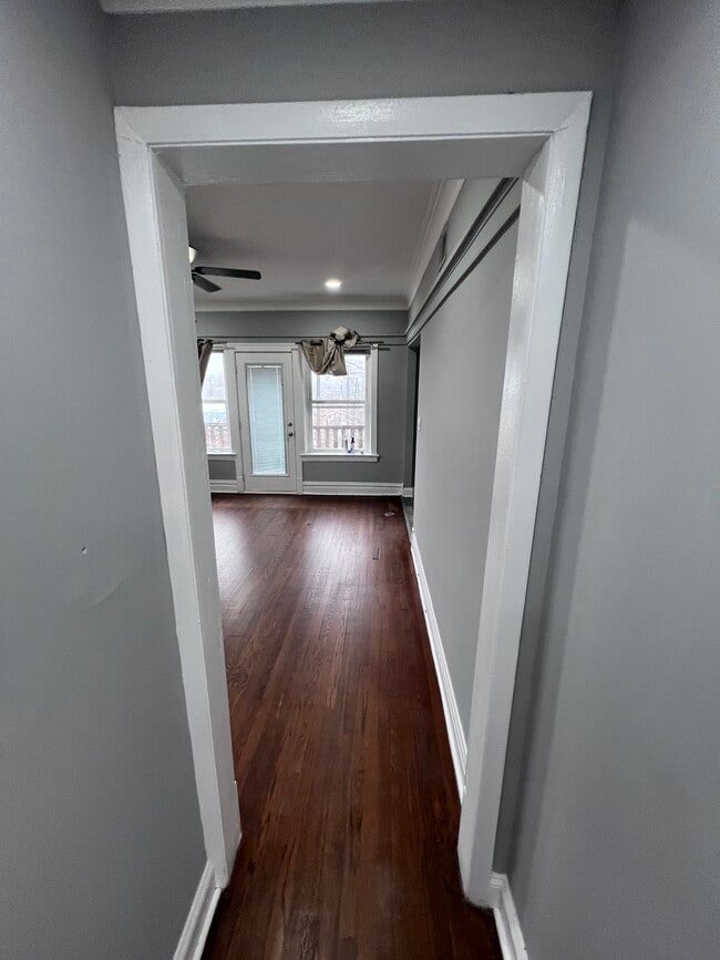 1629 W Granville Ave