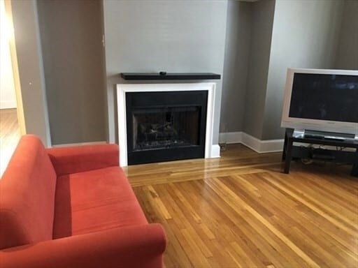 Photo - 2025 Commonwealth Ave Unit 6