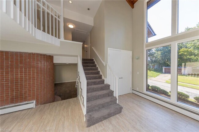 Photo - 17008 Lomond Blvd