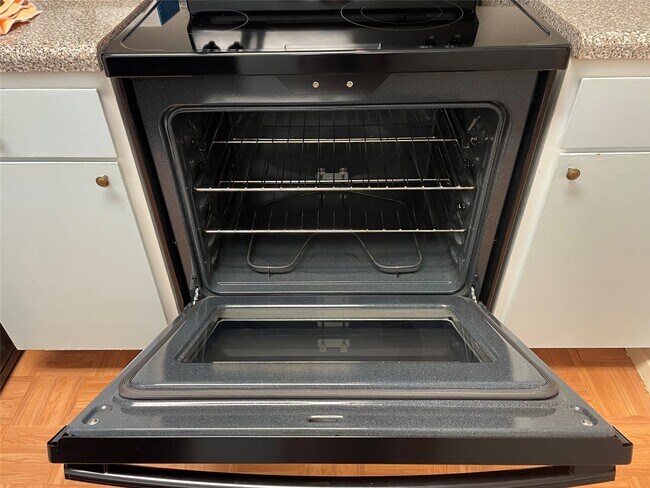 Photo - 7950 N Stadium Dr Unit 210