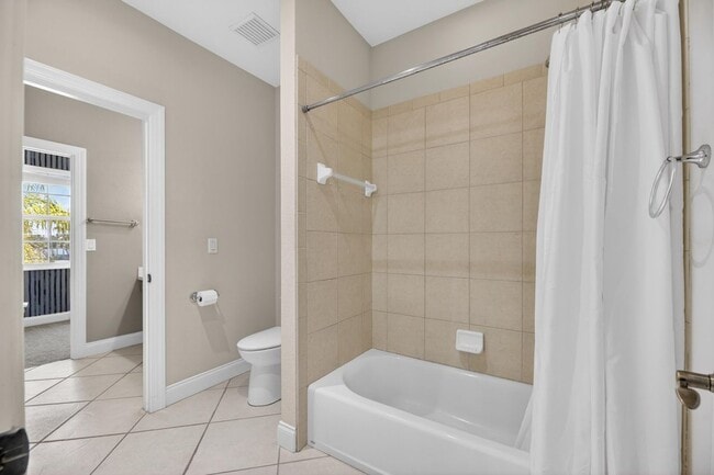 Photo - 5536 Luminar Pointe Ln