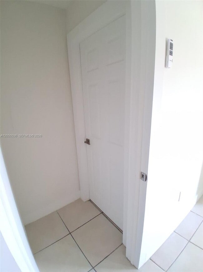 Photo - 1231 SW 136th Pl Unit B
