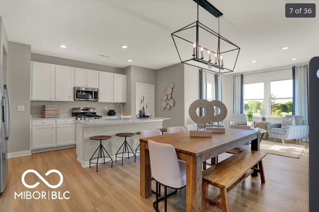 Photo - 1104 Sunderland Dr