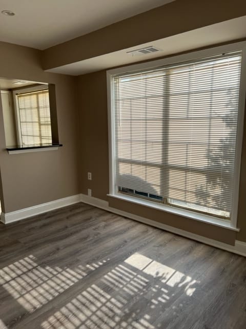 Photo - 1961 Kennedy Dr