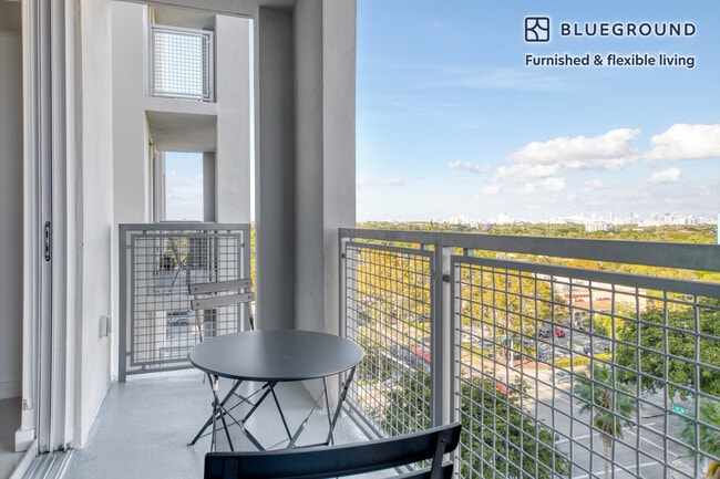 Photo - 3622 Coral Wy Unidad FL8-ID66