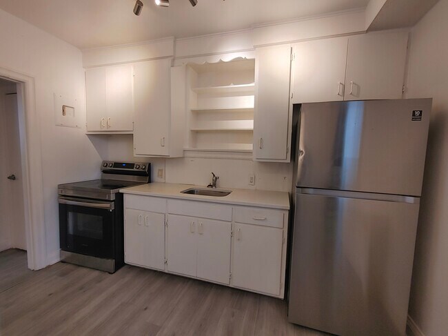 Photo - One Bedroom Apartment, One Central Location Unit 5