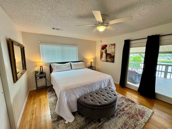 Photo - 115 Ledgerock Rd