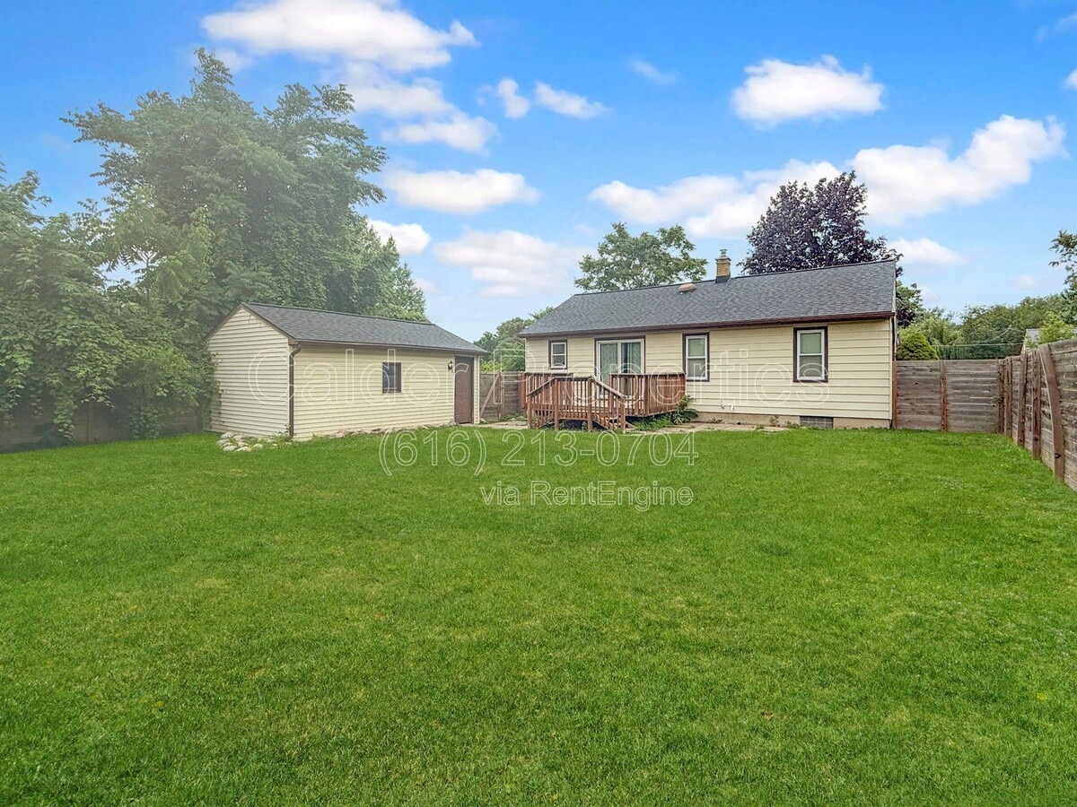Photo - 2135 Avon Ave SW