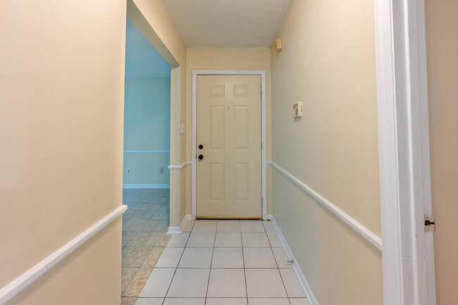 868 Brookfield Pkwy Unidad A