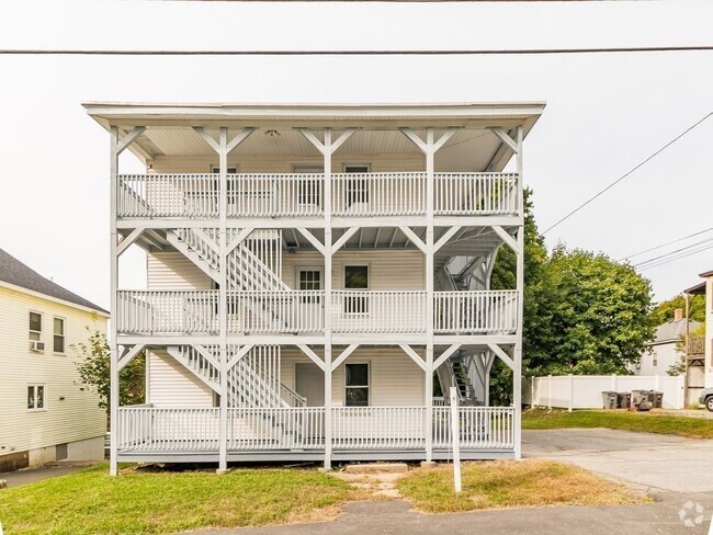 Building Photo - 133 Baker St Unit 2 Rental