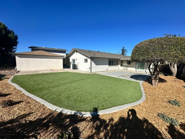 Building Photo - 5112 Tipton St Unit 5112 Tipton St.