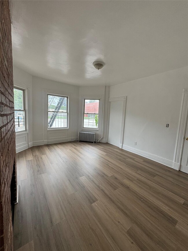 Photo - 245 Warburton Ave Townhome