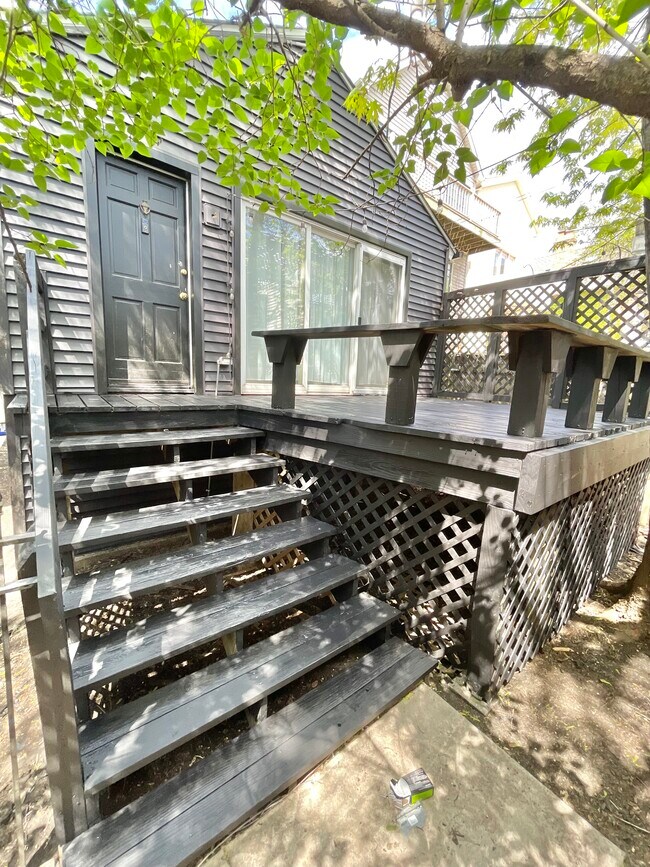 Photo - 2233 N Janssen Ave Unidad Lincoln Park Coach House