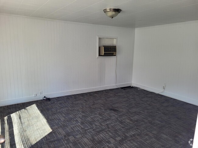 Building Photo - 550 E 200 N Rental