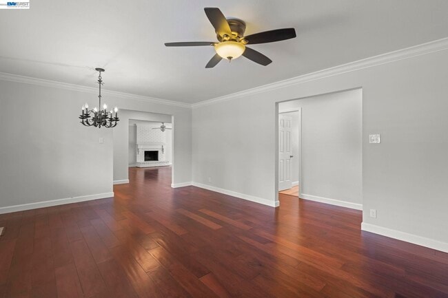 Photo - 647 Bonita Ave