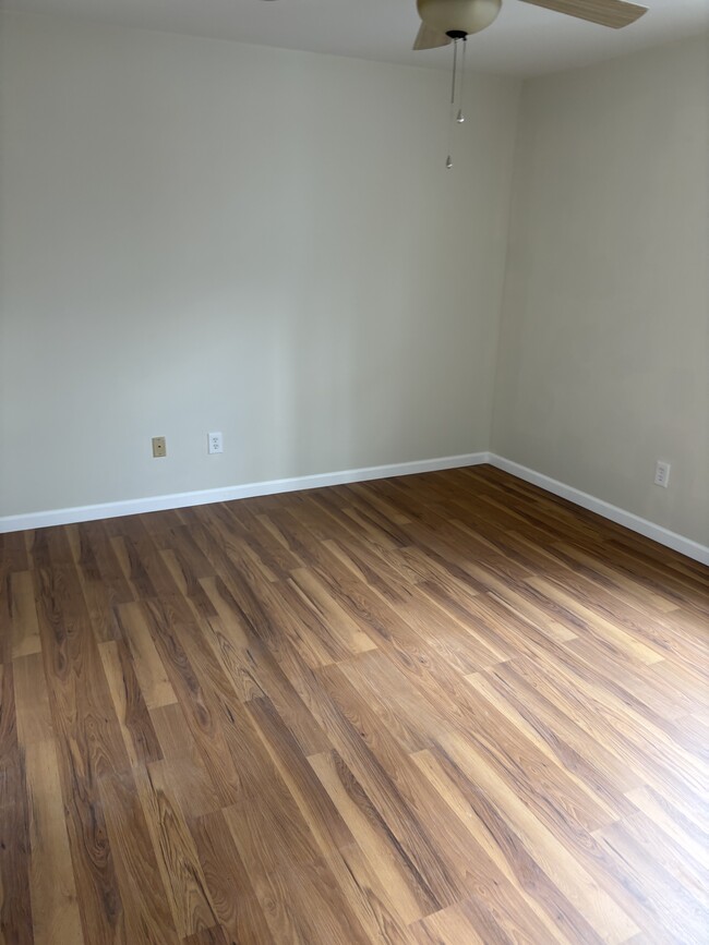 Photo - 4334 Arrow Tree Dr Unidad H