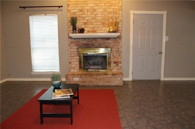 Photo - 1702 Goodson Ln