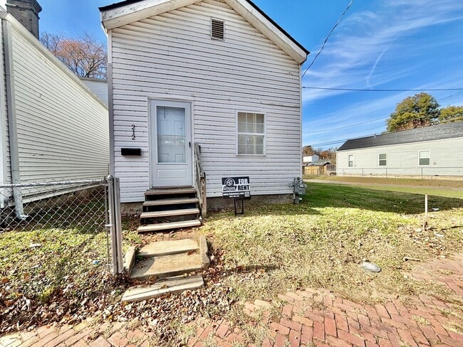 Building Photo - Portland Neighborhood - 3 Bedroom 1 Bath House