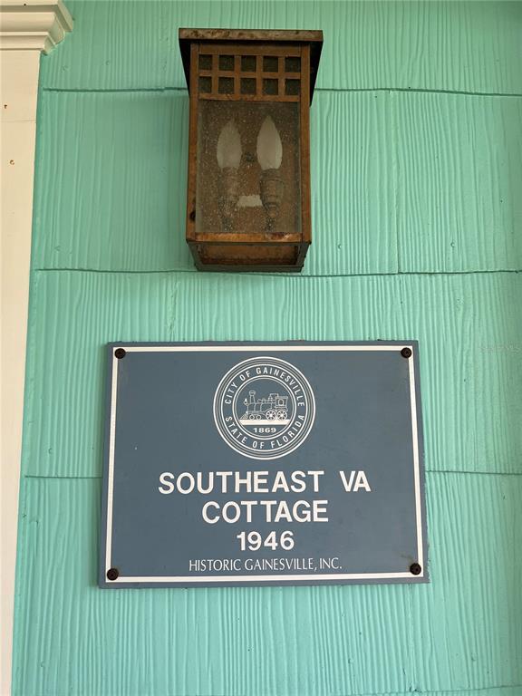 Photo - 433 SE 7th St