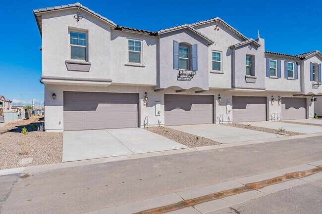 Photo - Unbeatable Luxury: Your Key to Elevated Li...