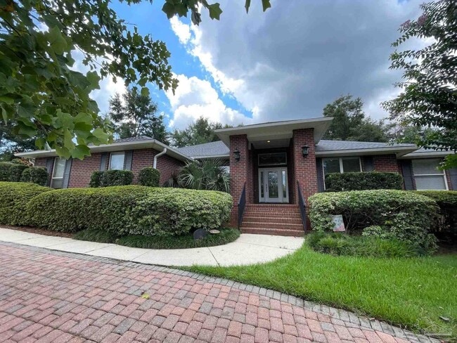 Photo - 5955 Hermitage Dr