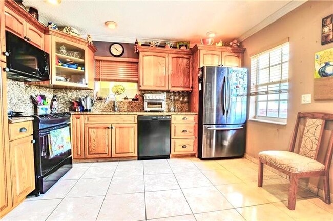Photo - 1455 N 12th Ct Unit 2B