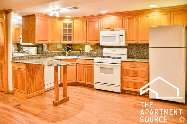 Building Photo - 3044 W North Ave Unit G Rental