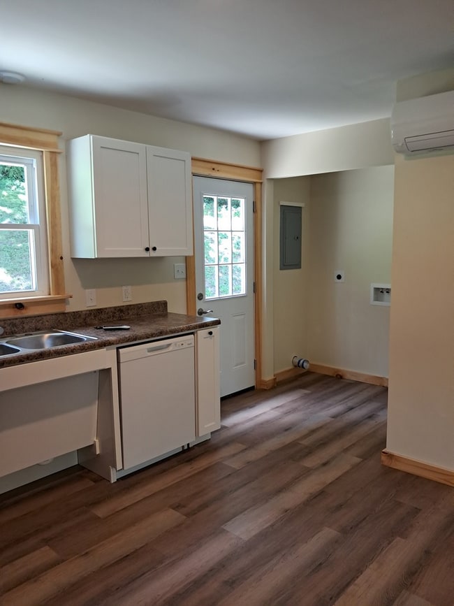 Photo - 315 #5 Sulphur Springs Rd