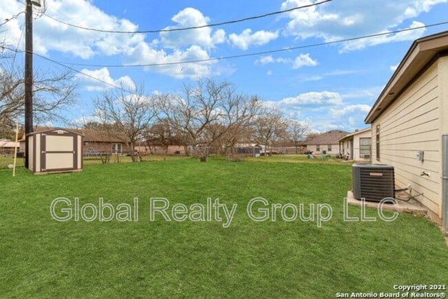 Photo - 1534 Lahn Rd