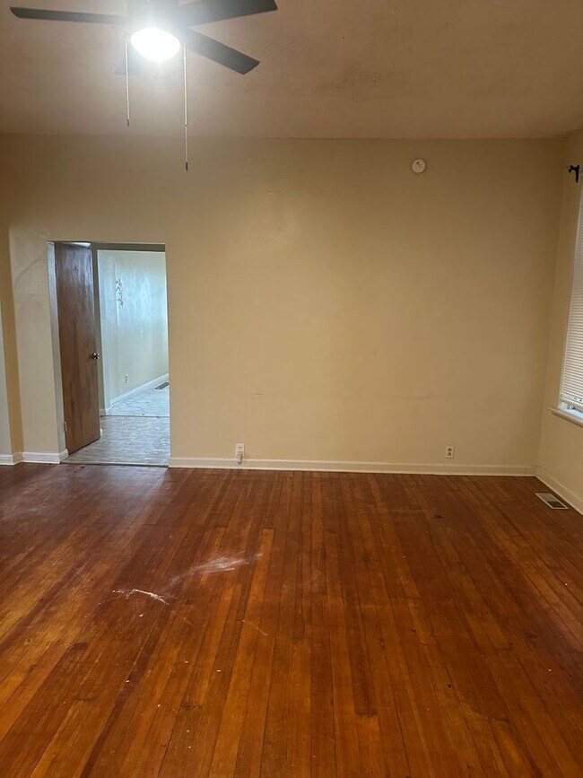 Photo - 5424 Michigan Ave Unit 1st Floor