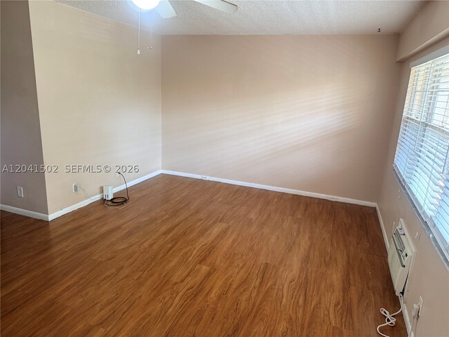 Photo - 200 SW 132nd Way Unit 306L