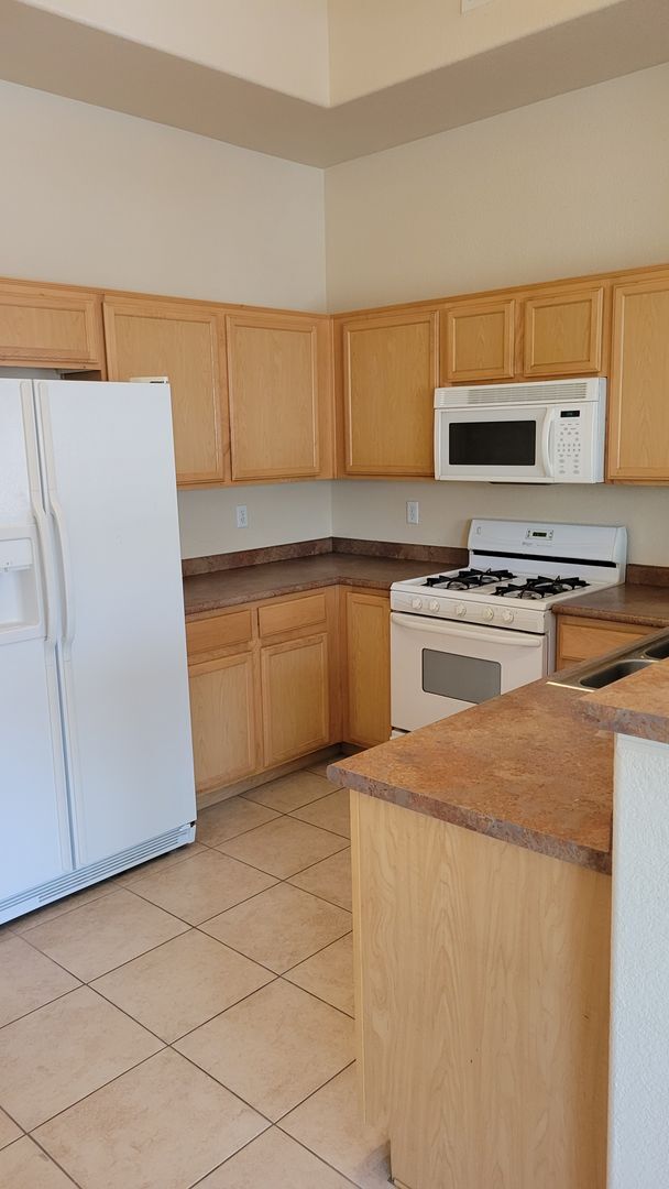 Photo - 10650 Calico Mountain Ave Unit 204