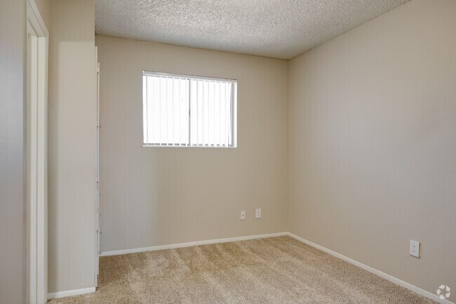 1BR, 1BA - 550SF - Sonoran Palms
