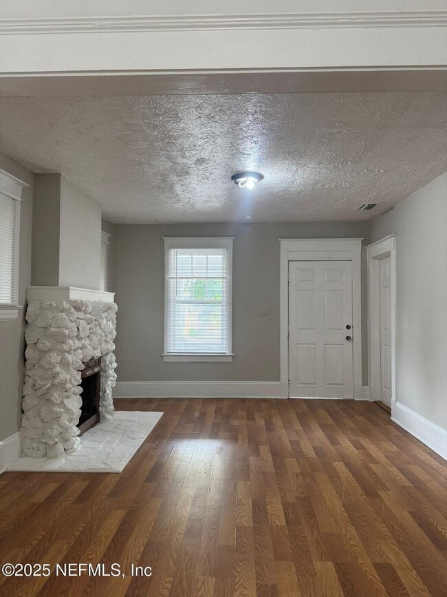 Photo - 340 W 23rd St