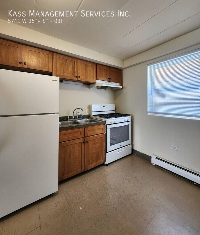 Building Photo - 5741 W 35th St Unit 03F Rental