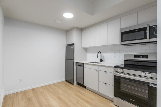 Photo - 0.0 bedroom in Edmonton Alberta T5G 2T1 Unité B2