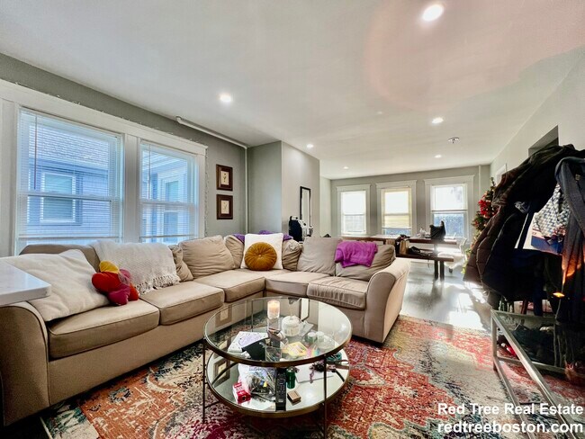 Photo - 159 Hillside St Unidad 2