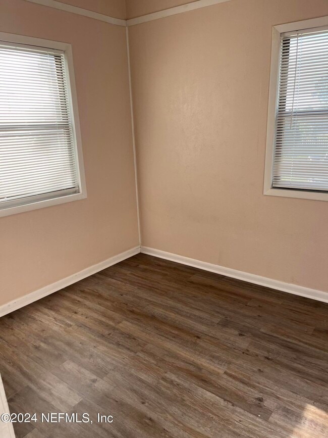 Photo - 5105 Hollycrest Dr