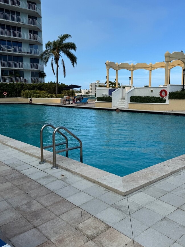 Photo - 7601 E Treasure Dr Unit 717