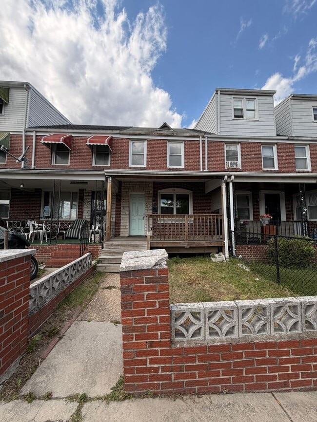 Building Photo - 108 Chestnut St
