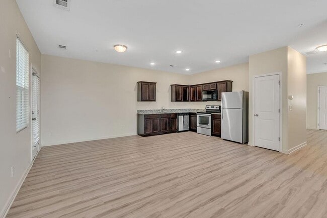 Photo - 1938 Millstream Hollow