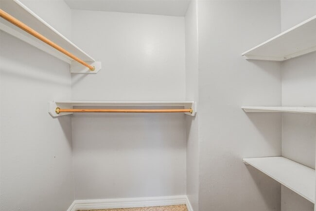 Photo - 16302 Crossfield Dr