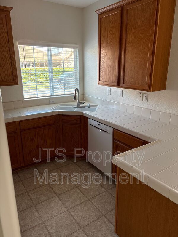 Photo - 1576 Morning Glory Ln