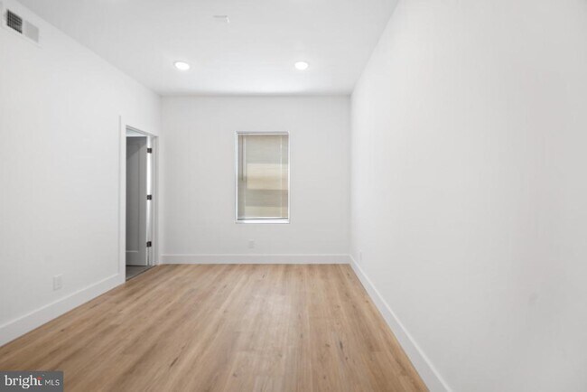 Photo - 3216 W Diamond St Unit 2